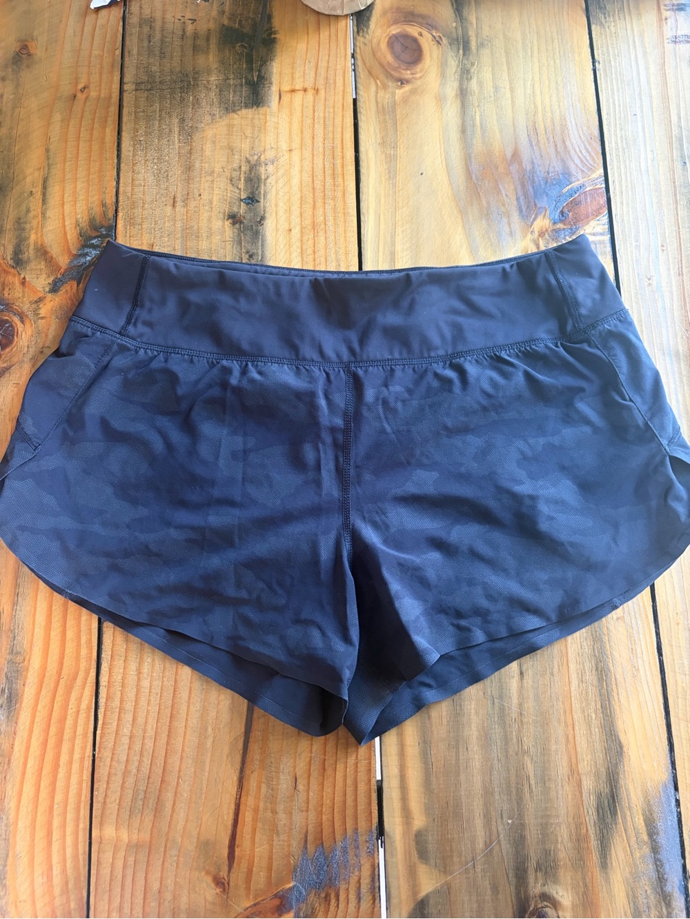 Athleta black  Camo Performance Women's Shorts